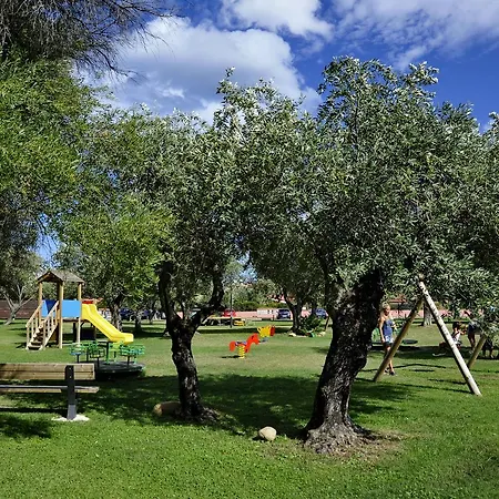Aparthotel Li Menduli 3*