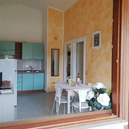 Li Menduli Aparthotel
